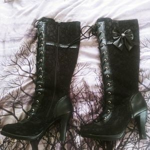 Lace boots